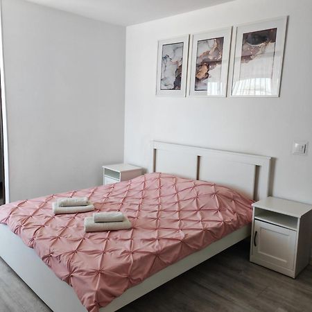 Târgu-Mureş Eva'S Rooms מראה חיצוני תמונה